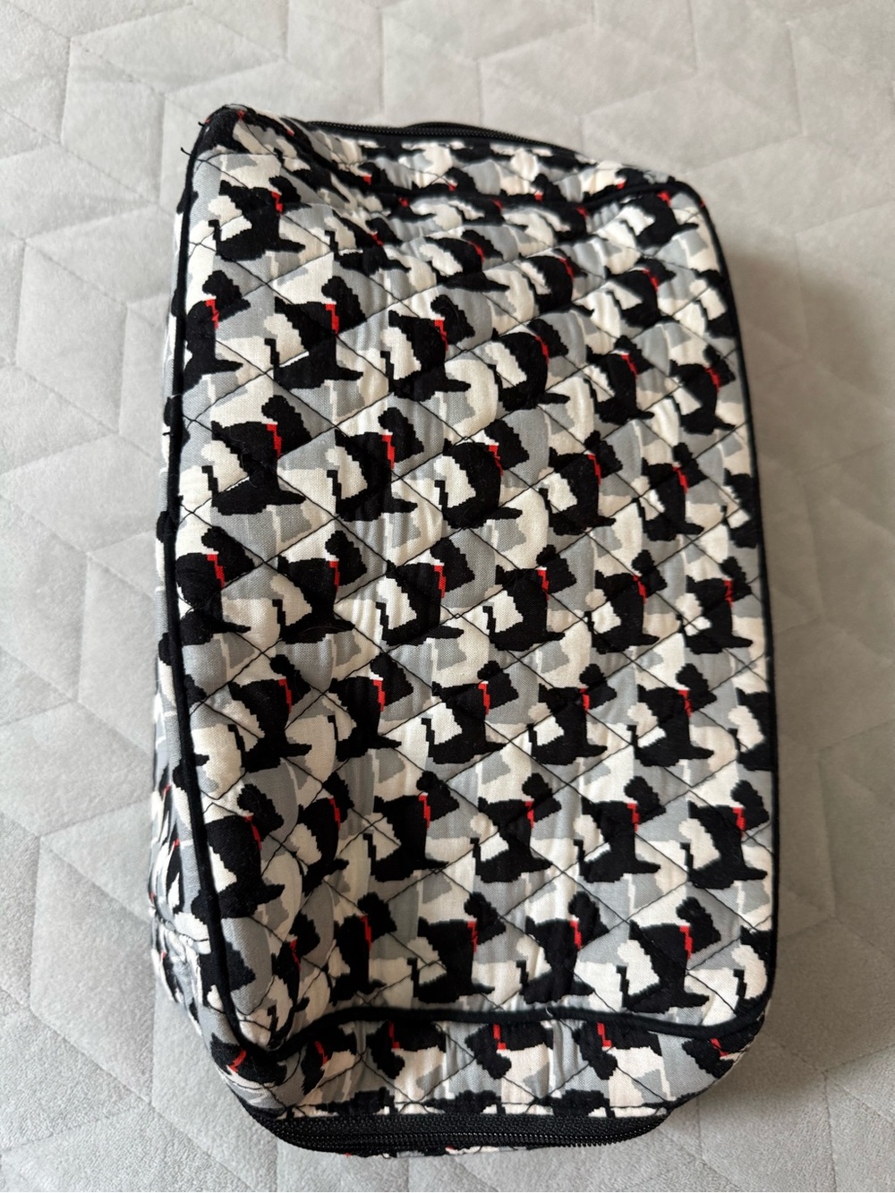 Vera Bradley Scottie Dogs Quilted Large Blush&Brush Makeup Case (coated inside)
